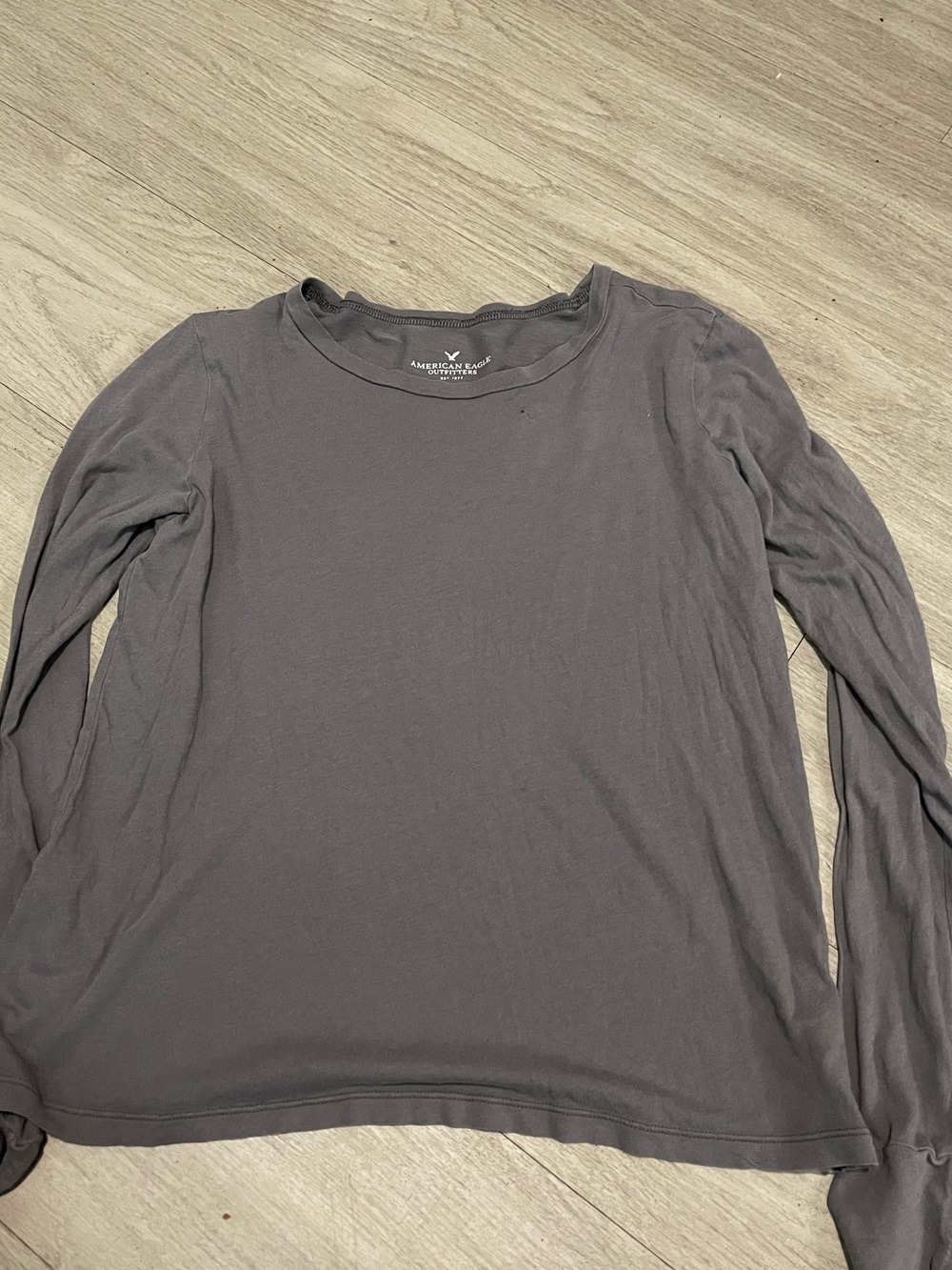 American Eagle OutfittersLong-Sleeve Crew Shirt - Charcoal Gray